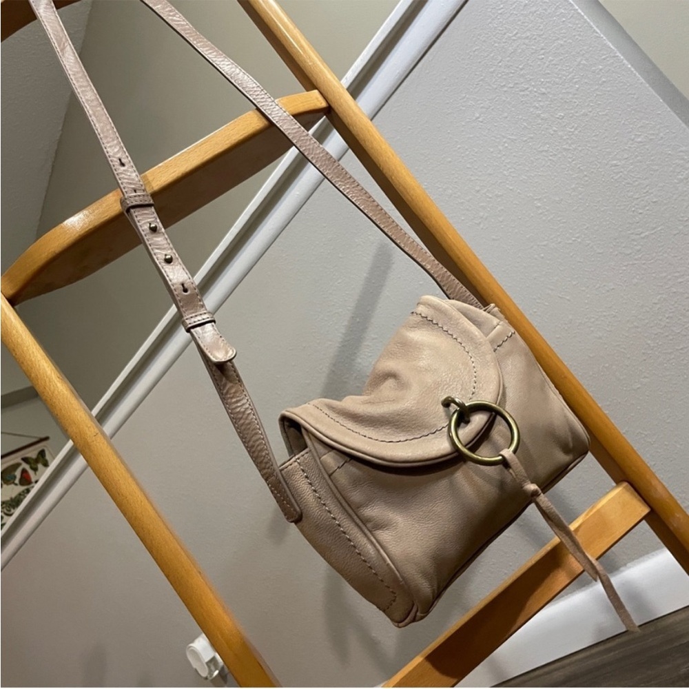 Lucky Brand Leather Crossbody Bag Taupe O Ring Tassel Boho Flap - Picture 13 of 13